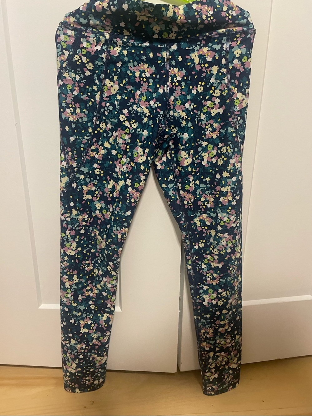 2 Girls Old Navy Active Outfits 8